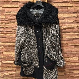 Made in Italy 🇮🇹 Stylish Black and White Women's Coat